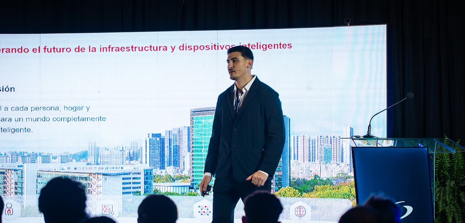 Presentación de Huawei durante el SUMMIT Tecnológico 2026